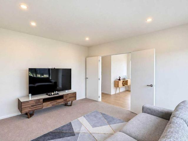 Townhouse for rent in Park Green, Papakura
