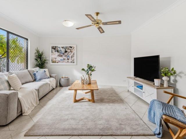 Villa for sale in Stirling, Western Australia