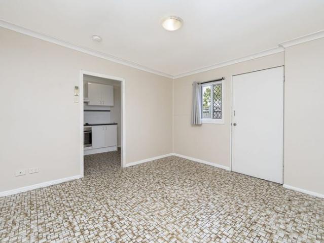 Granny Flat for rent in Newmarket, Greater Brisbane