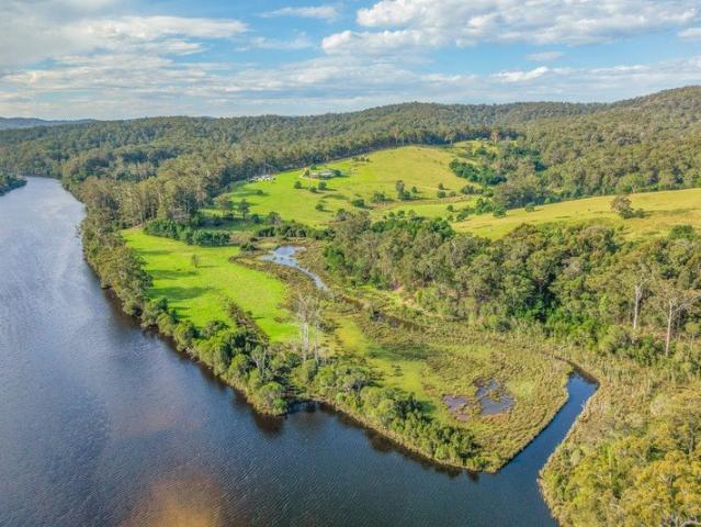 Cottage for sale in Mallacoota, Victoria