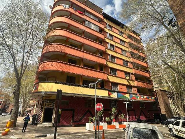 Apartment for rent in Braamfontein, Johannesburg