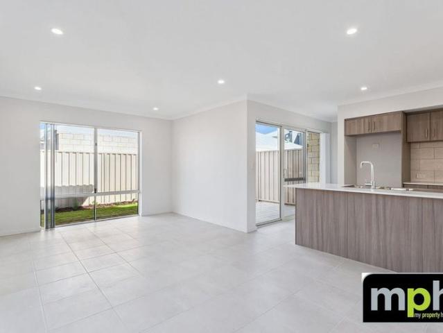 House for rent in Forrestfield, Western Australia