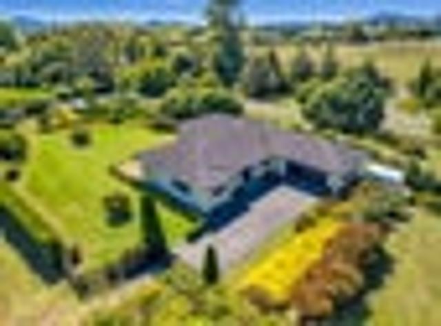 House for sale in Awhitu