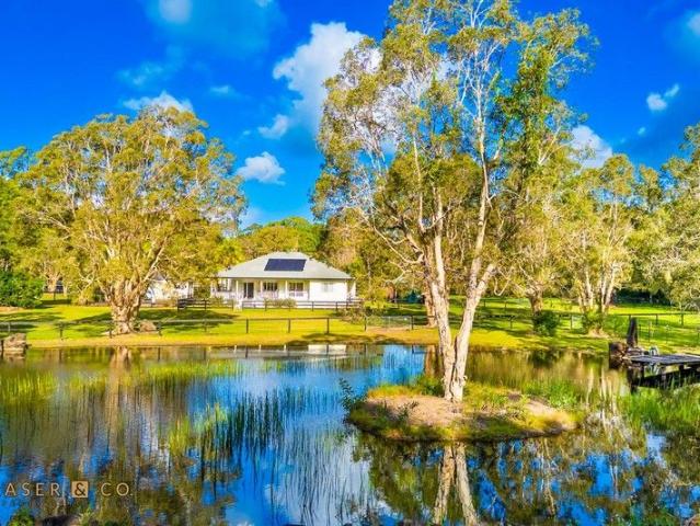 House for sale in Cooroibah