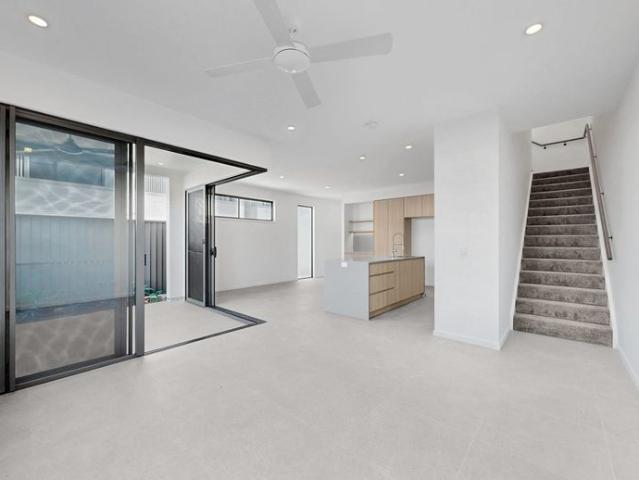 Townhouse for rent in Toombul, Queensland