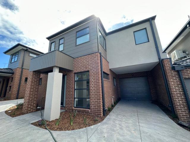 Townhouse for rent in Camerons Creek, Victoria