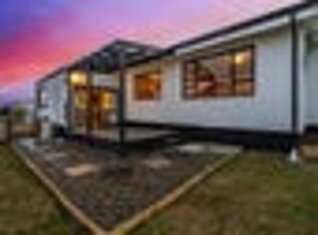 House for sale in Kew