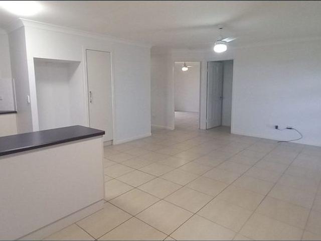 Apartment for rent in Miles, Queensland