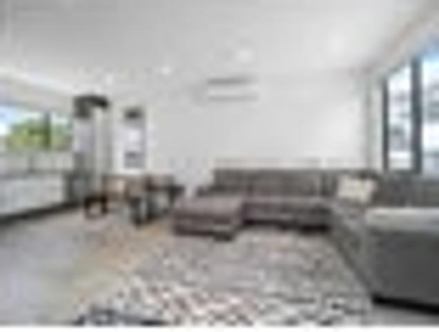 House for sale in Oratia, Oroua County