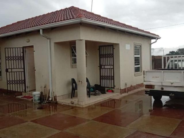 House for rent in Waterkloof, Gauteng