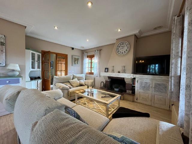 Habitación en alquiler en Crist Rei, Raiguer