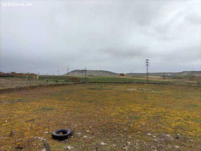 Local Comercial en venta en Fuentes De Valdepero, Castilla y León