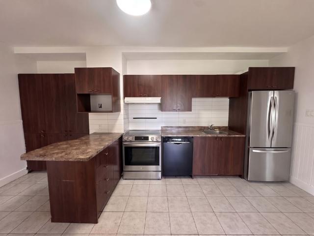 Apartment for rent in Les Chutes-de-la-Chaudière-Est, Lévis