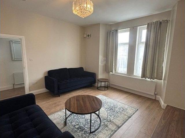 House for rent in Upton, Greater London