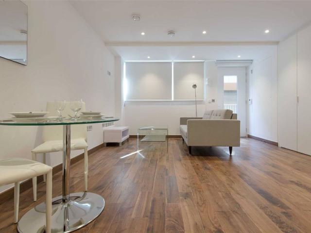 Studio for rent in Whitechapel, Greater London