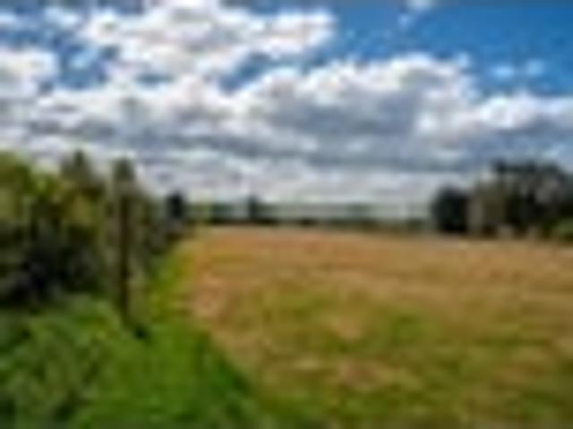 Land for sale in Canterbury
