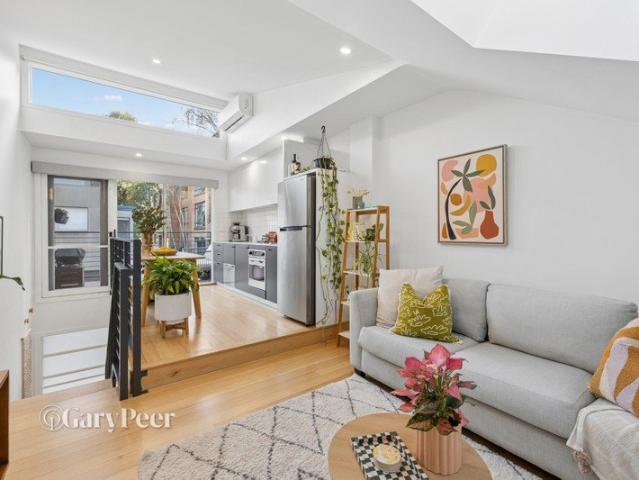 Apartment for sale in St Kilda East, Melbourne
