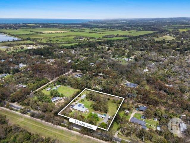 Cottage for sale in Camerons Creek, Victoria