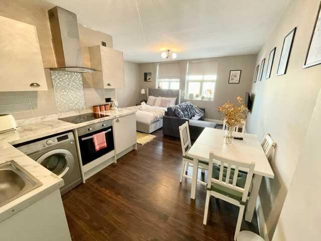 Apartment for rent in Round Hill, Brighton & Hove