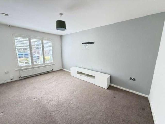 House for rent in Halewood Green, Knowsley