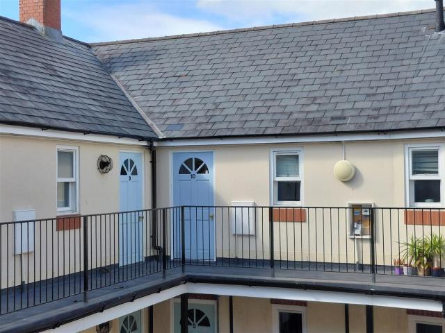 House for rent in Ilminster, Somerset