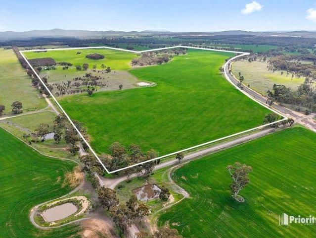 Cottage for sale in Woolshed Flat, Victoria