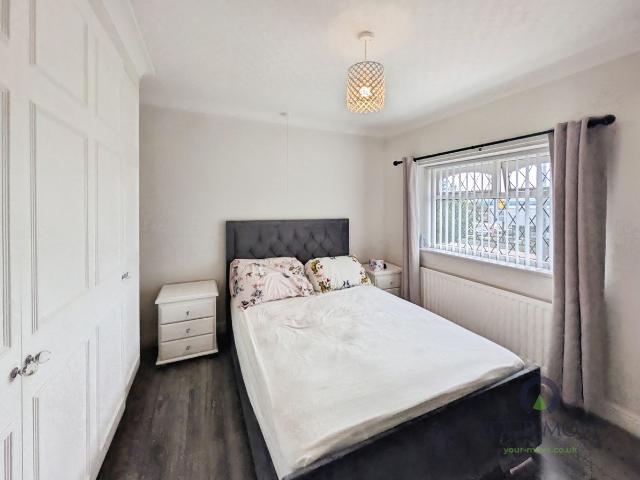 Room for rent in Longton, Stoke-on-Trent