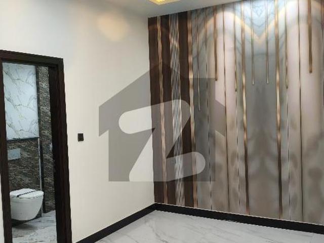 House for sale in تحصیل فیصل آباد شہر, فیصل آباد ڈویژن