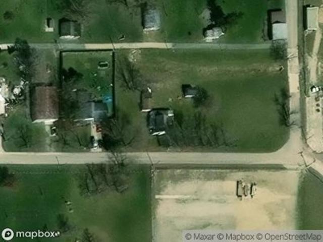 House for sale in Saratoga, Indiana