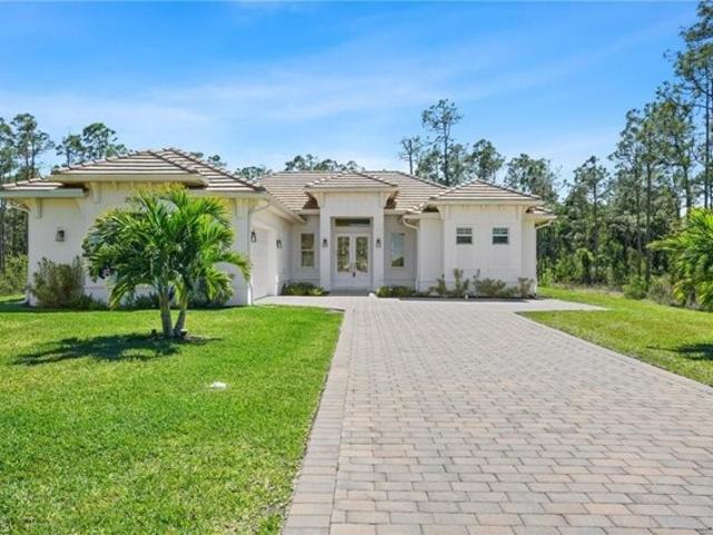 House for sale in Bonita Springs