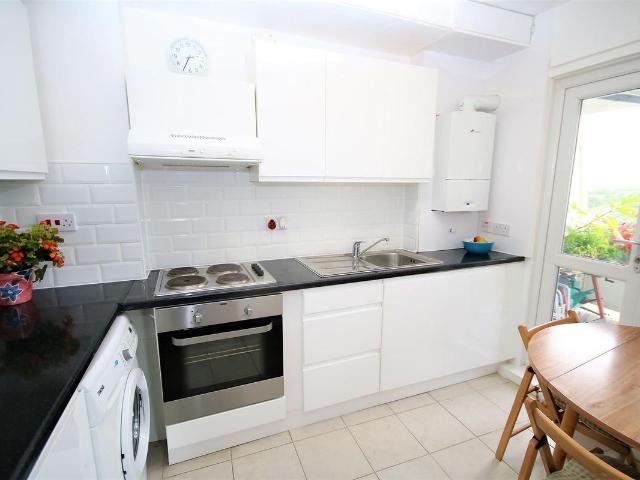 Apartment for rent in Highbury, Greater London