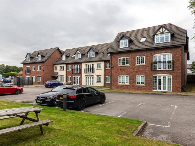 Apartment for rent in Chelford