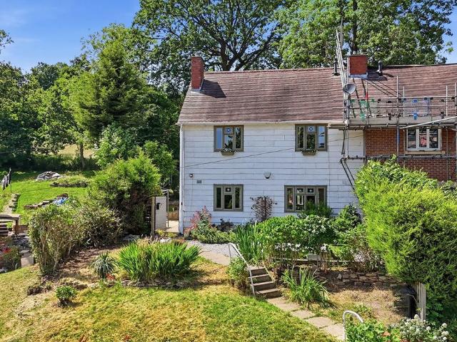 House for rent in Wharncliffe Side, South Yorkshire