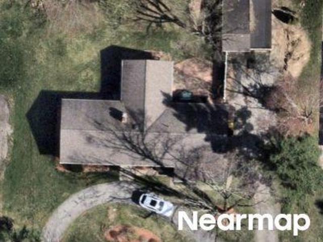 House for sale in Willoughby