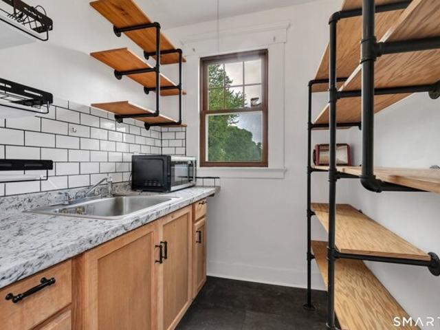 House for sale in Hamden, Connecticut