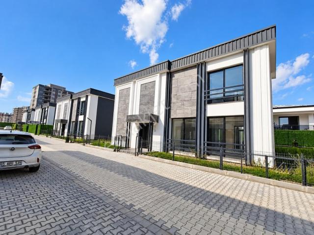 Çelikevler, Yenişehir içerisinde satılık Villa