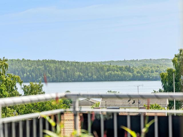 Bostad till salu i Ekerö, Stockholm
