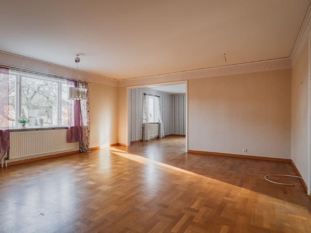 Gård till salu