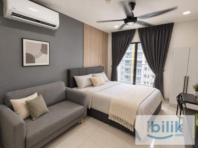 Room for rent in Petaling, Alam Impian
