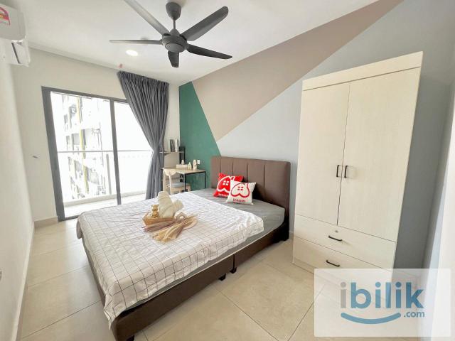 Room for rent in Petaling, Alam Impian