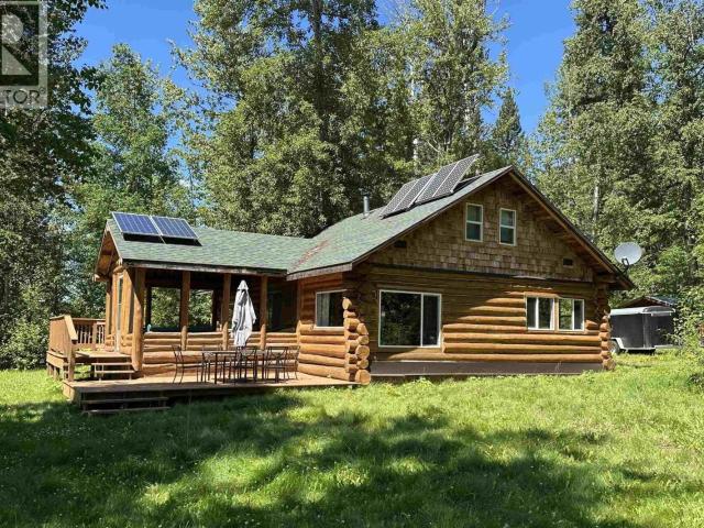 House for sale in Eagle Creek, British Columbia
