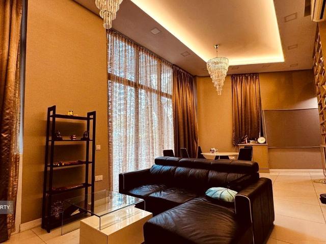 Condominium for sale in Bukit Timah