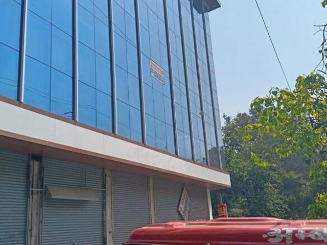 Commercial for rent in Hariana