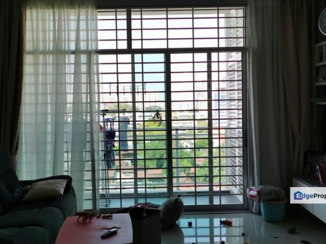 Condominium for sale in Bukit Dumbar