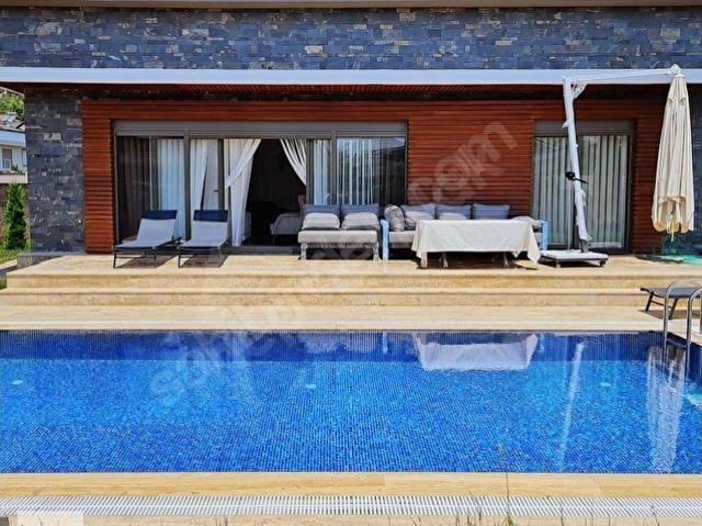 Kemer, Antalya içerisinde satılık Villa