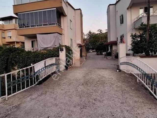 Yeni, Kemer içerisinde kiralık mülk