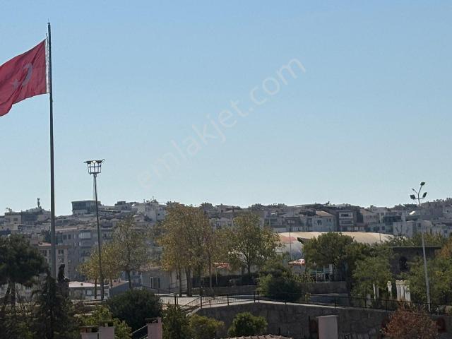 Karabağlar, İzmir içerisinde satılık mülk