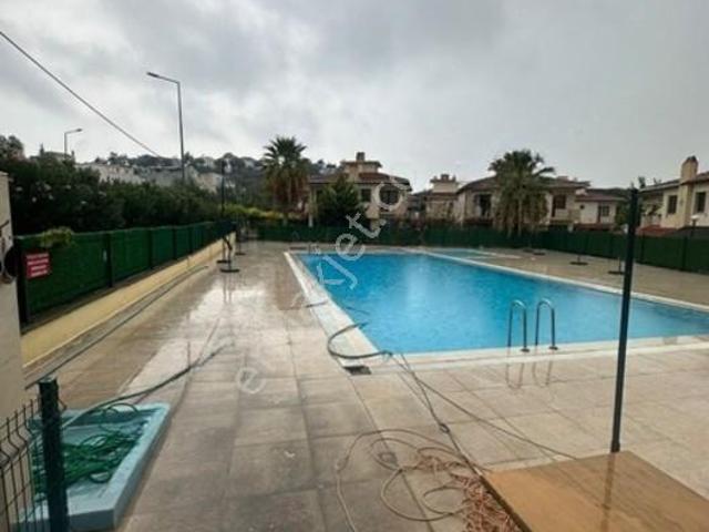 Kuşadası, Kuşadasi içerisinde satılık Villa