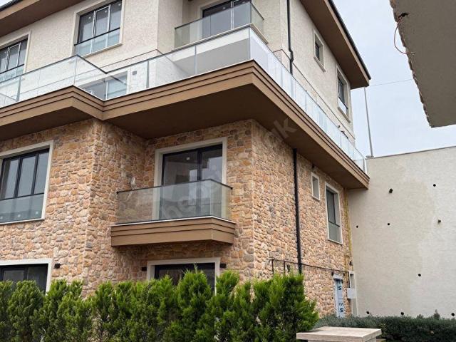 Avcilar, İstanbul içerisinde satılık Villa