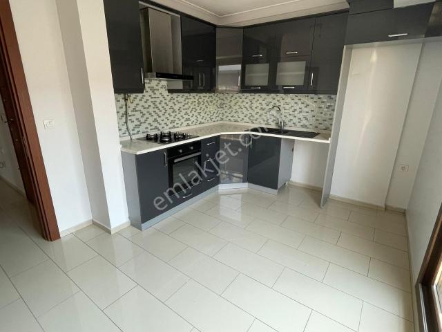 Karabağlar, İzmir içerisinde kiralık mülk